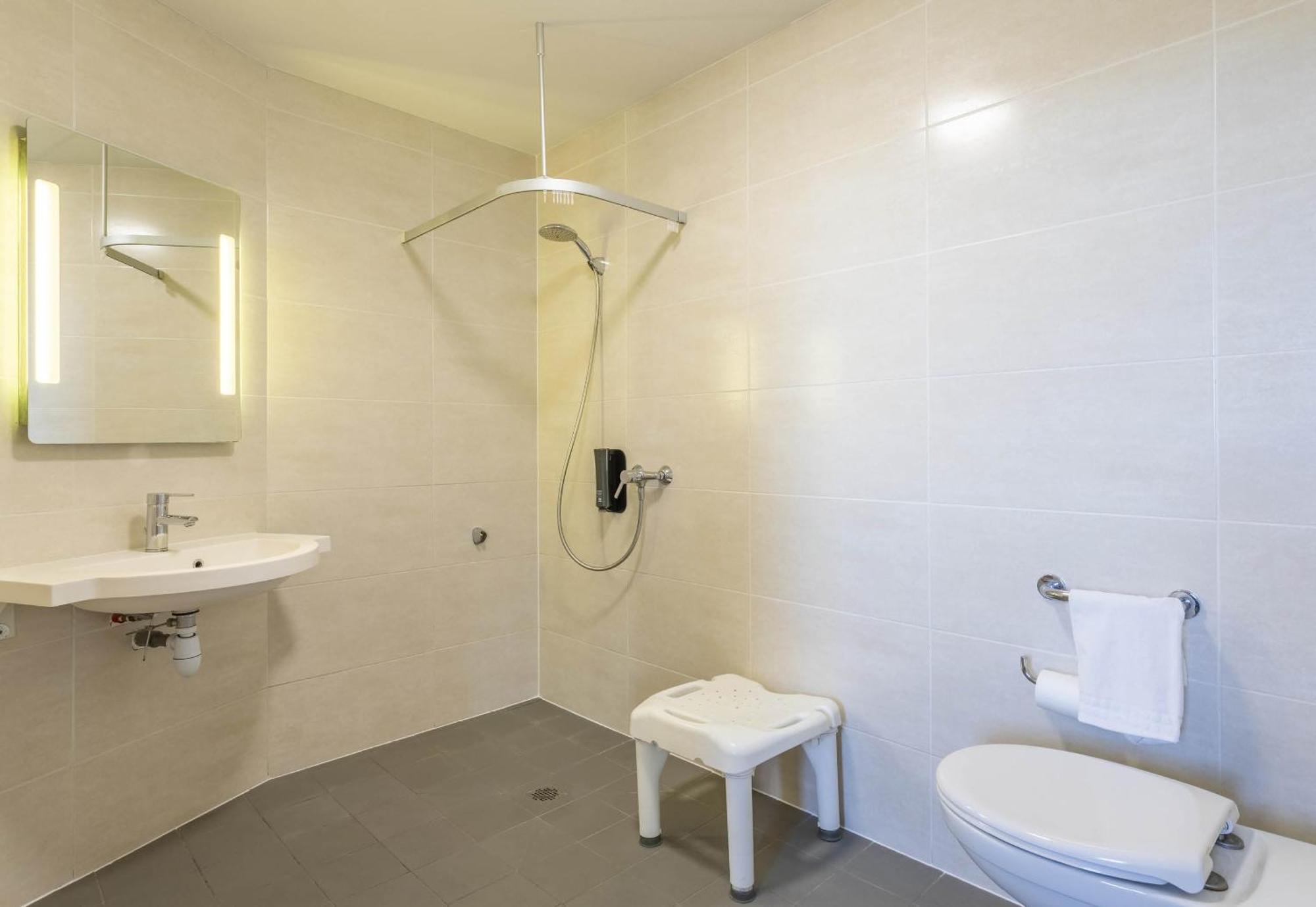 B&B Hotel Marseille Les Ports Kültér fotó